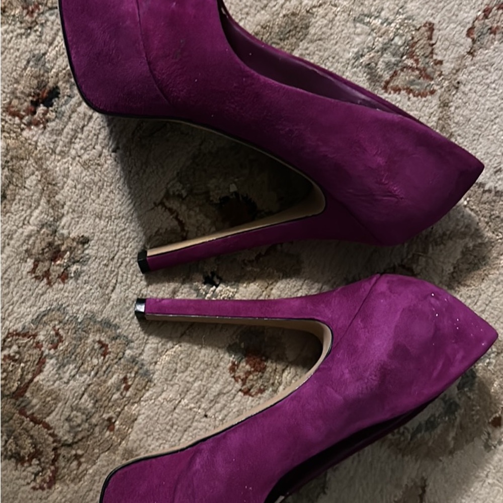 Jessica Simpson size 6 1/2 stilettos